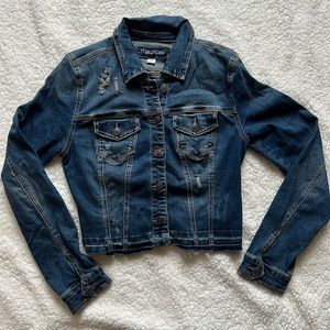 🦋3/$20 Maurices Denim Distressed Mid-Cropped Stretchy Jean Jacket Size Medium